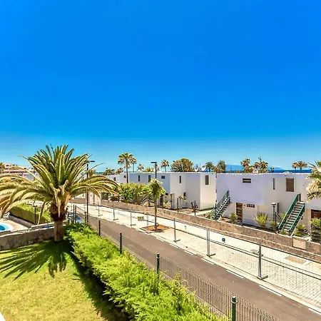 Near Playa De Americas With Wifi And Pool, Tenerife Sur * Плайя-де-лас-Амерікас